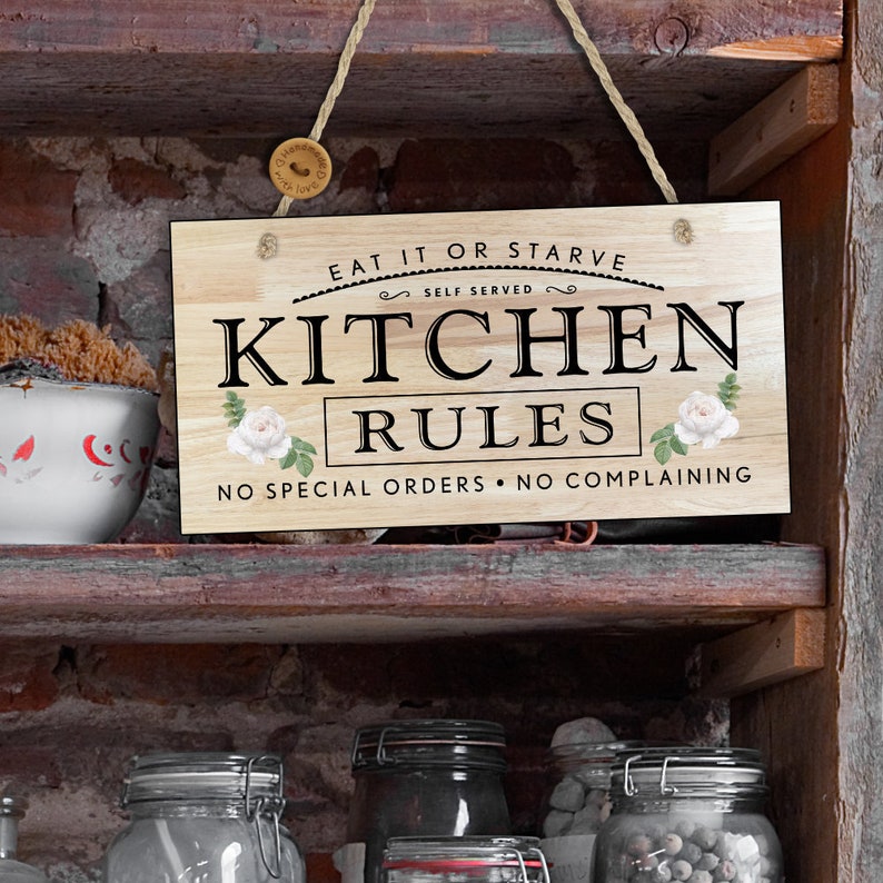 Kitchen rules wall hanging